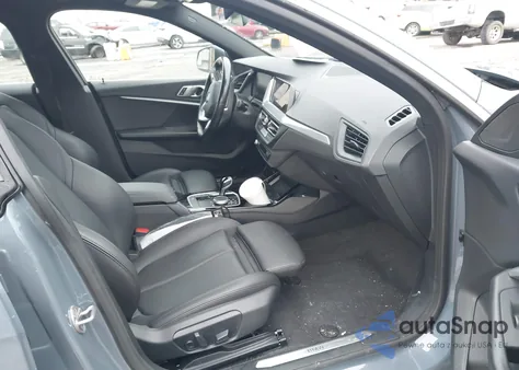 2023 BMW 228 Gran Coupe I Sdrive z USA, uszkodzony, nr VIN WBA53AK04P7M15692